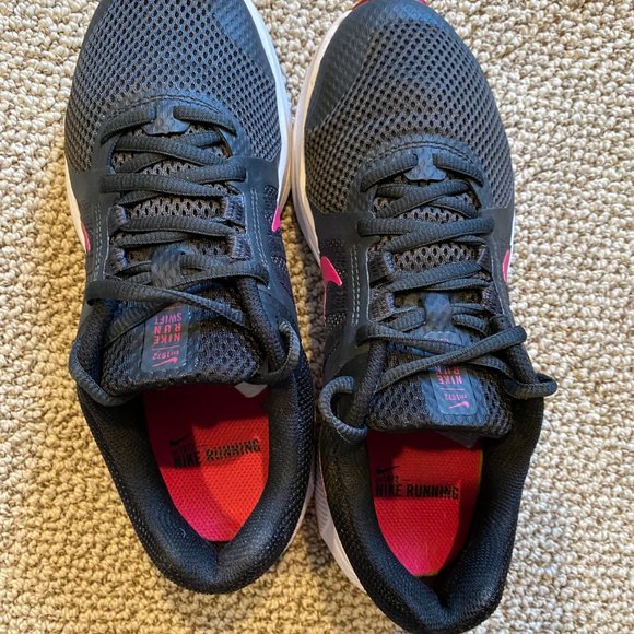 Nike Run Swift Shoes V. 2.0 Like New! W8.5 - Picture 5 of 6